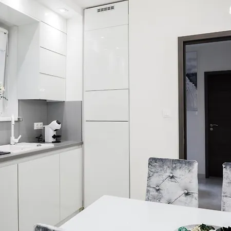 Rebany 4 Location * Debrecen